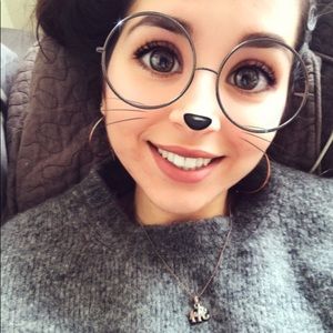 Meet your Posher, Ezgi